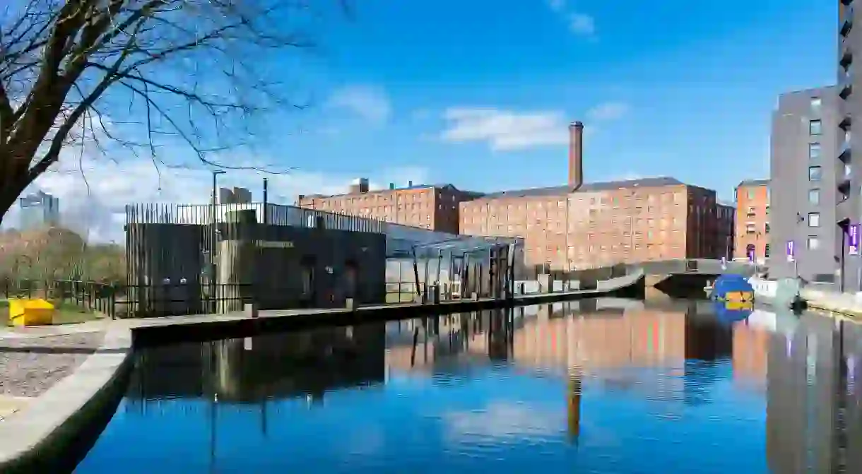 The Cotton Field Park Marina, in up-and-coming Ancoats, is one of the most pleasant spots of Manchester for a mooch