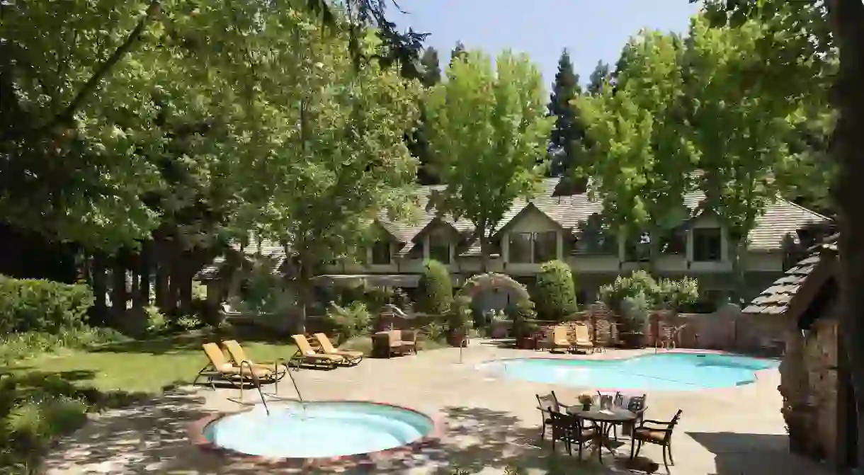 There are plenty of luxurious hotels nestled amongst the vineyards in Napa Valley