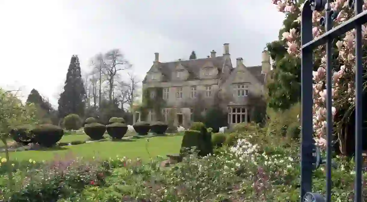 Barnsley House, in a beautiful setting near Bibury, is ideal for a relaxing stay in the Cotswolds