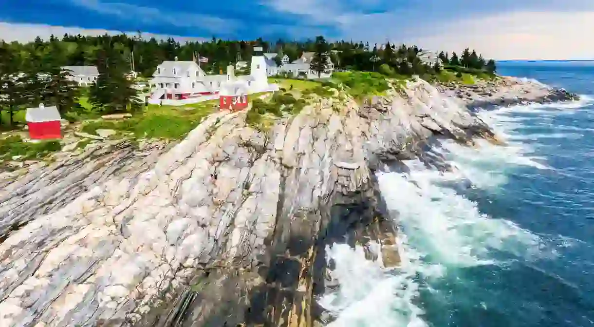 Maine has some charming must-see attractions, such as the Pemaquid Point Lighthouse Park