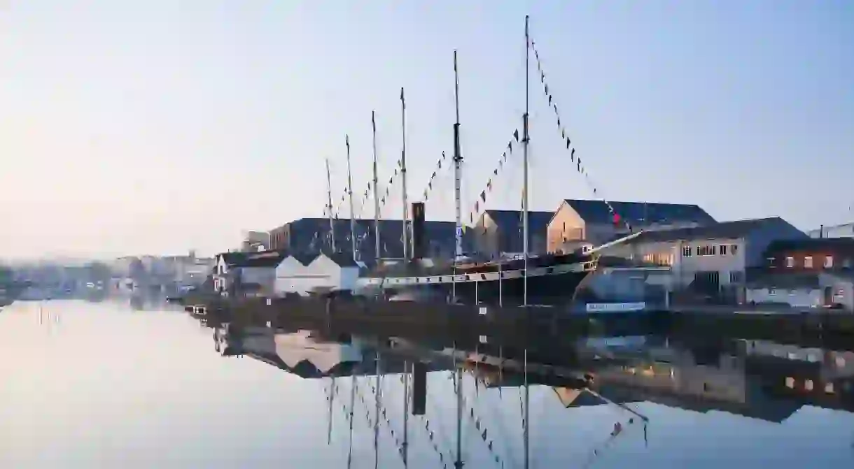 The Floating Harbour is ideal for sailing, rowing, fishing or canoeing during your stay in Bristol