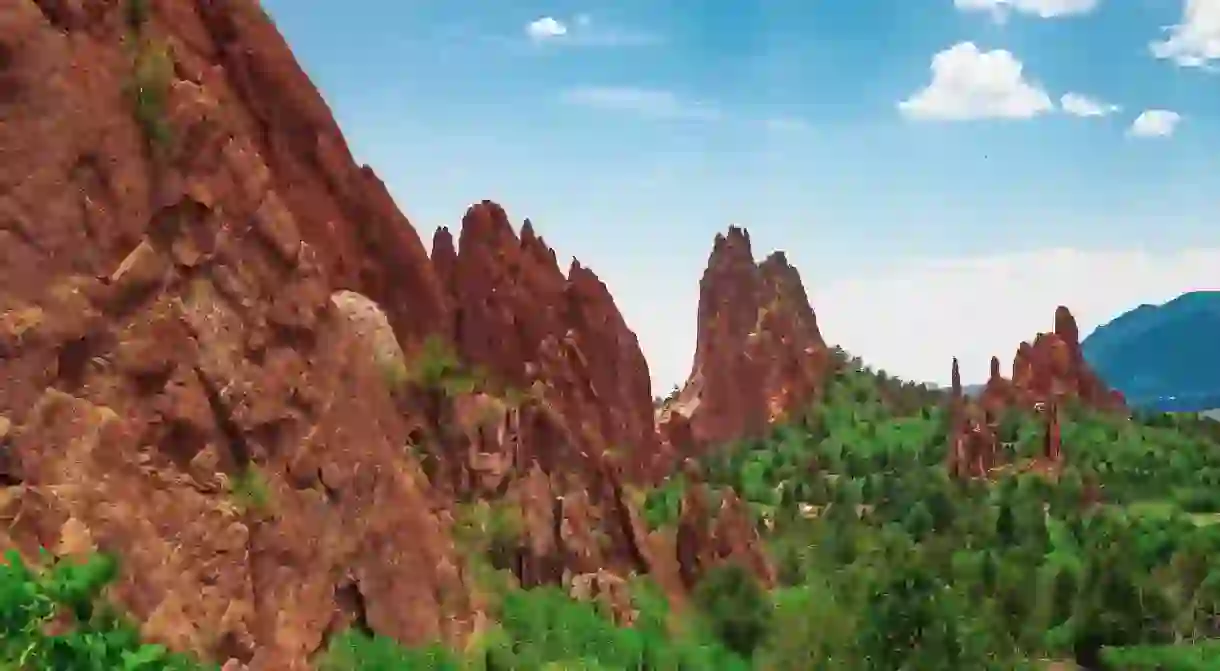 Find your perfect base to explore the Garden of the Gods rock formations