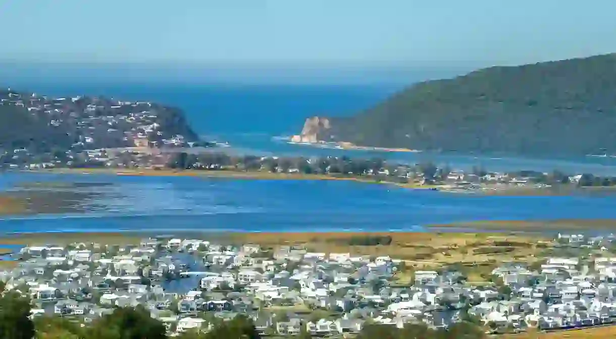 Knysna lies on a huge estuary that flows into the Indian Ocean