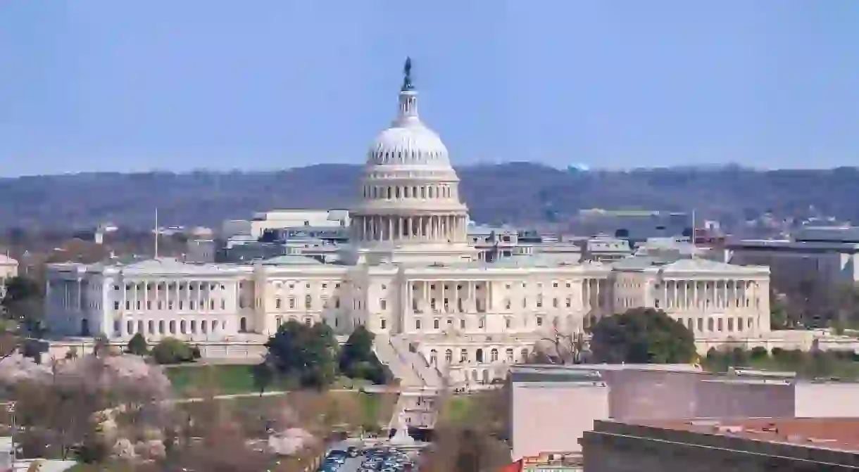 The United States Capitol in Washington DC is surrounded by family-friendly hotels