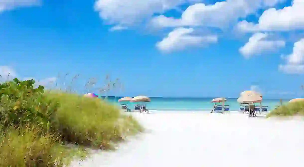 Treat yourself to a Florida vacation at a cheap Sarasota hotel