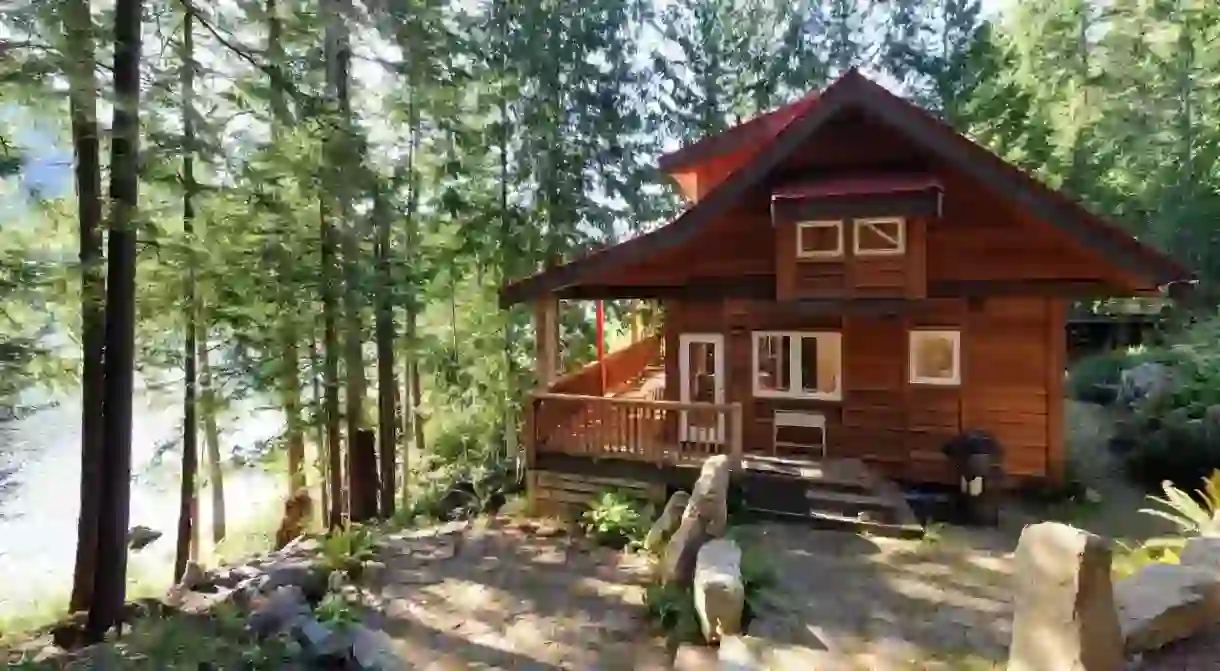 Staying in a cabin in Canada allows you to reconnect with nature