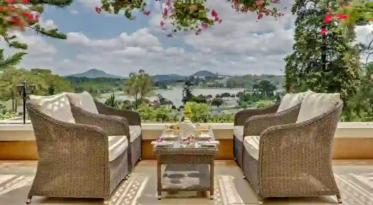 The views at Khách Sạn Dalat Palace are incredible considering its convenient central location