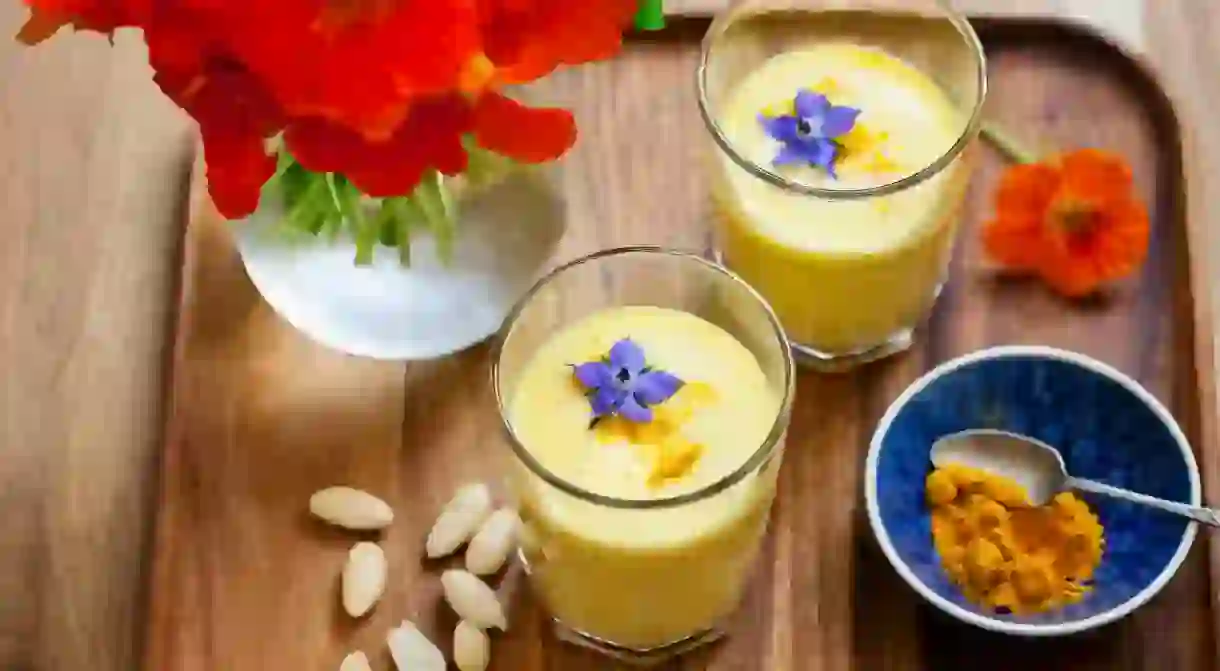 JTKJF0 Turmeric smoothie