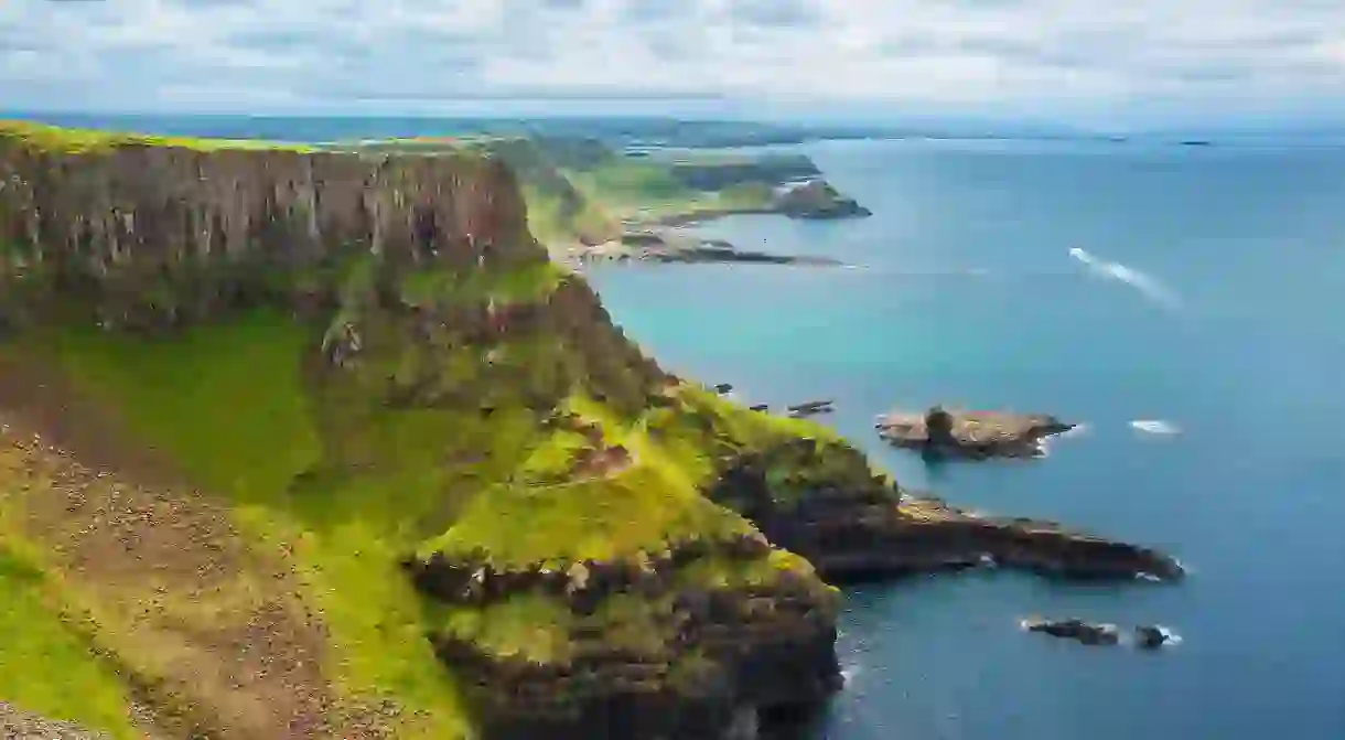 Giants Causeway by bike makes for a spectacular road trip