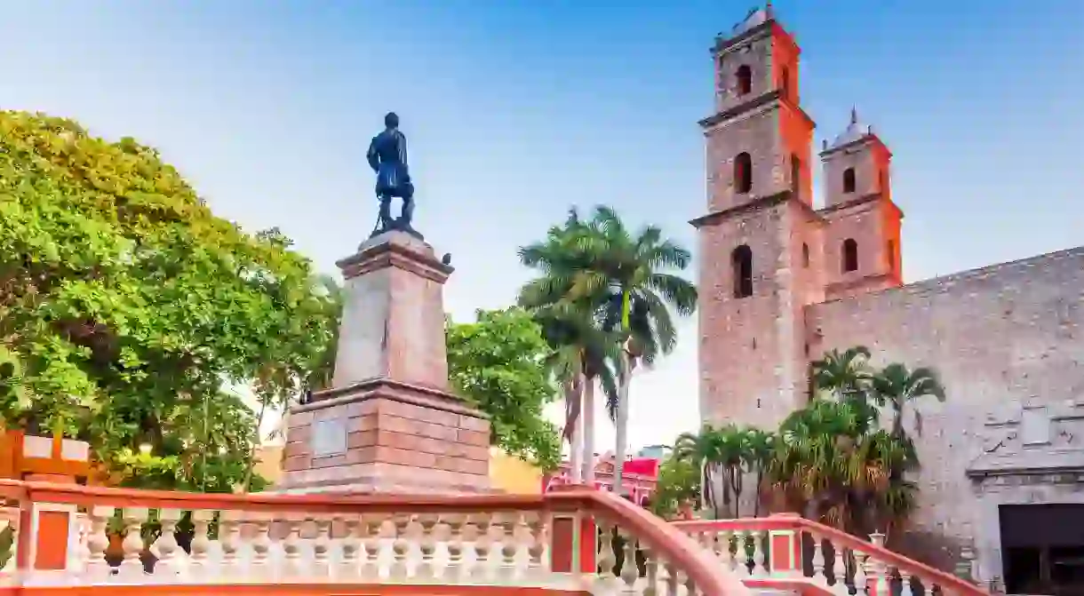 Parque Hidalgo is one of many colonial sights worth a visit in Merida