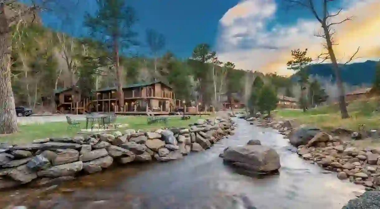 The 4 Seasons Inn was made for outdoor enthusiasts