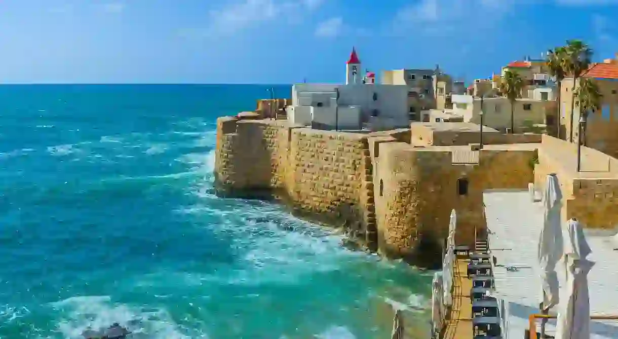 Akkos cityscape blends several distinct architectural styles. Here, the Franciscan Church of St. John can be seen in the background