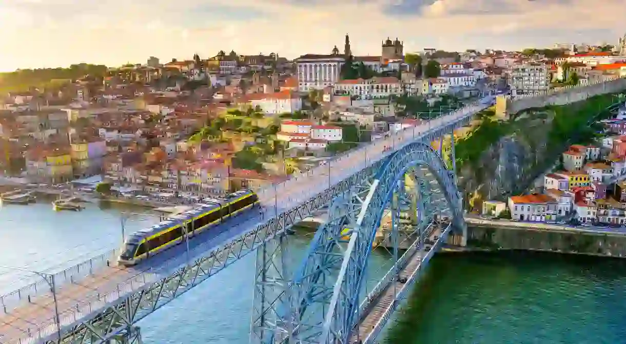 As a small country that functions as the western gateway to Europe, Portugal is fairly easy to get around in