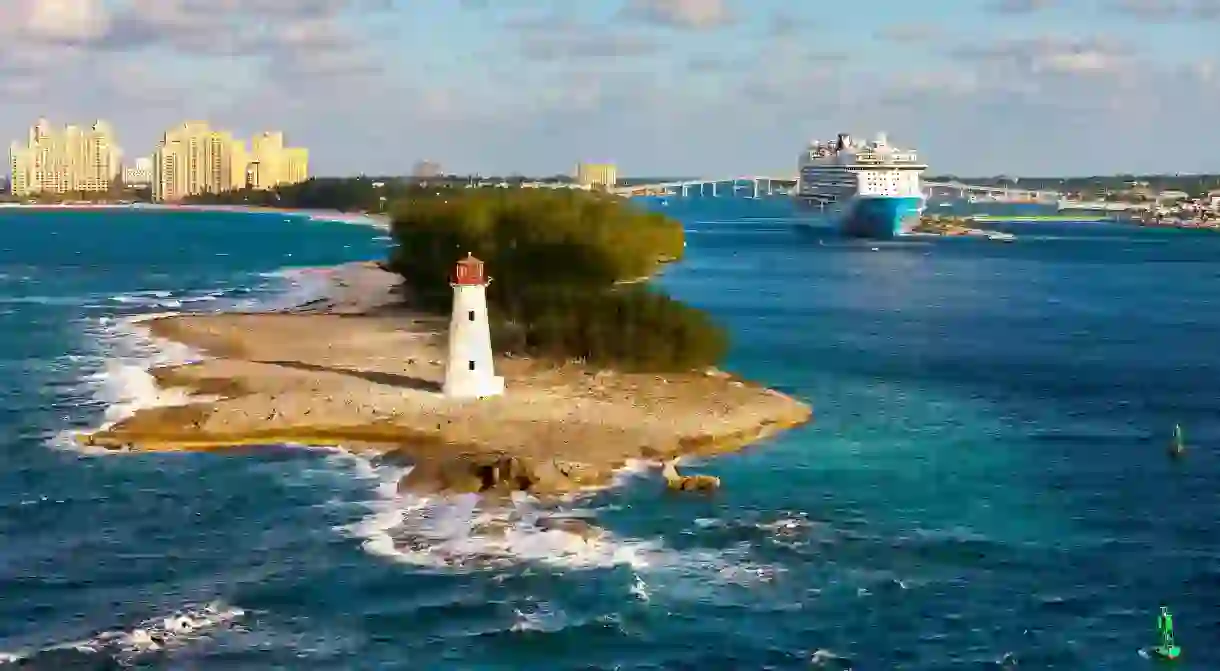 Explore the beauty of Nassau, Bahamas