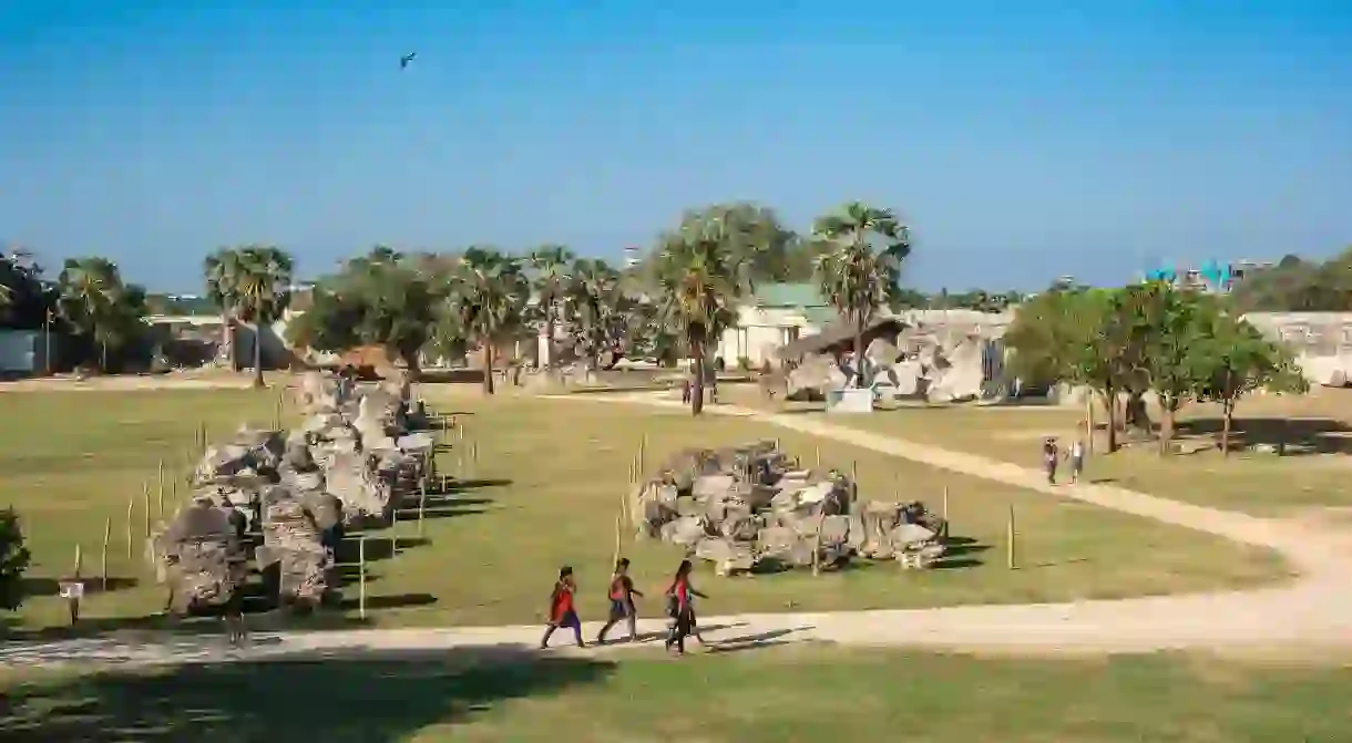 Walk the walls and ramparts of the restored Jaffna Fort, built in 1618 by the Portuguese and occupied by the Dutch in 1658 untill the end of the 18th century