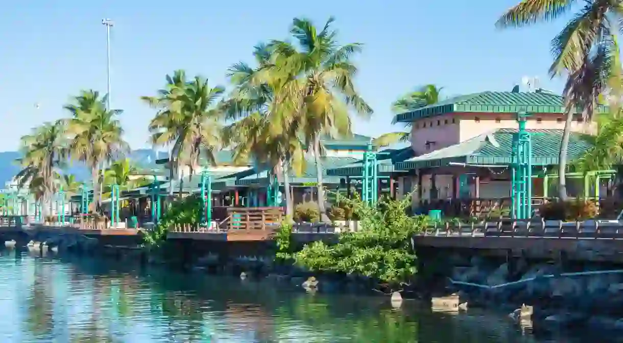 Stroll along the boardwalk in Ponce as you discover the gastronomic side of Puerto Rico