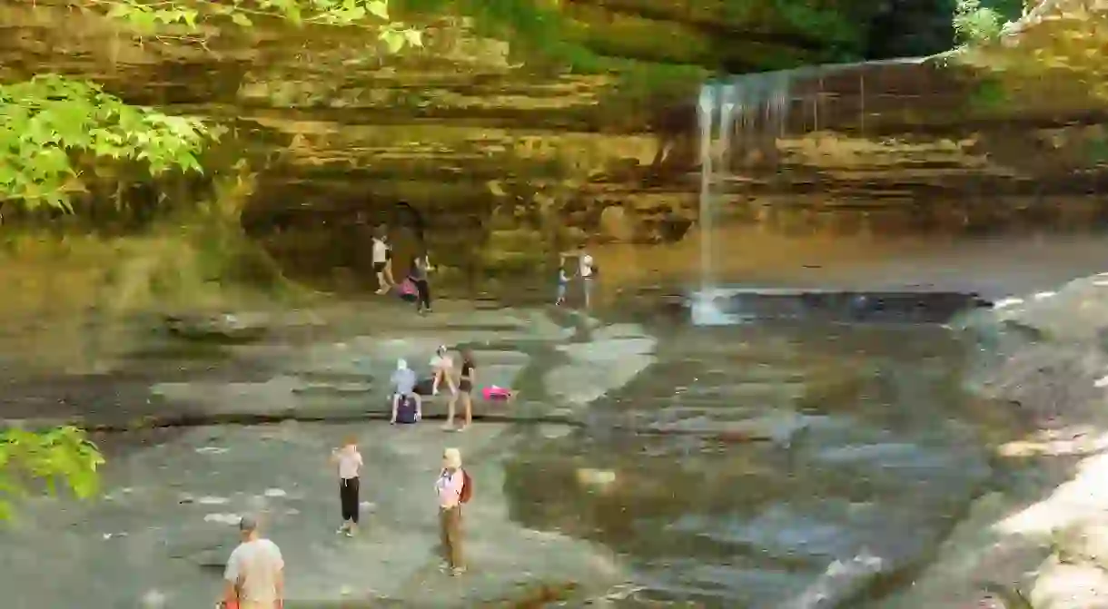 Find the best hotels to rest in after your day of fun in Starved Rock State Park