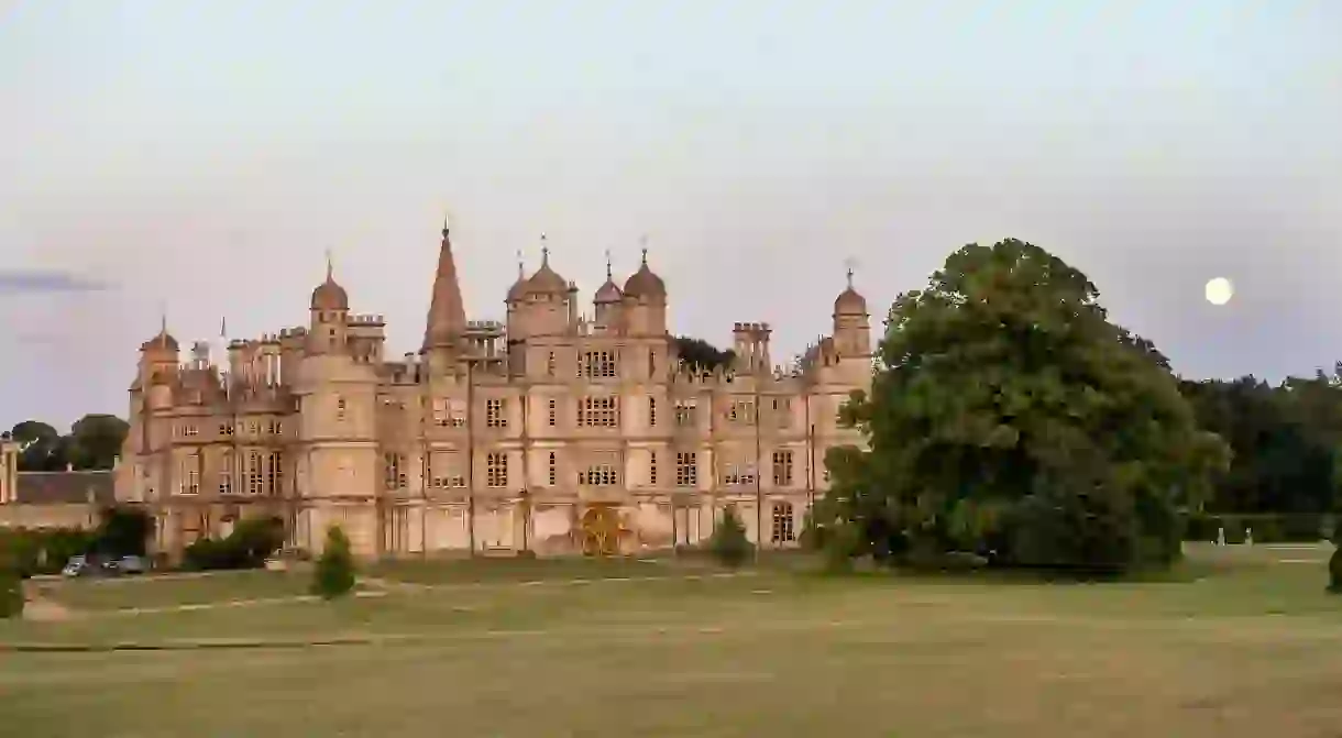 Take a visit to the stately home of Burghley House in the early evening to witness the Moon rising at dusk