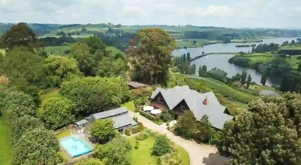 Lake Karapiro Lodge is a place of pastoral luxury