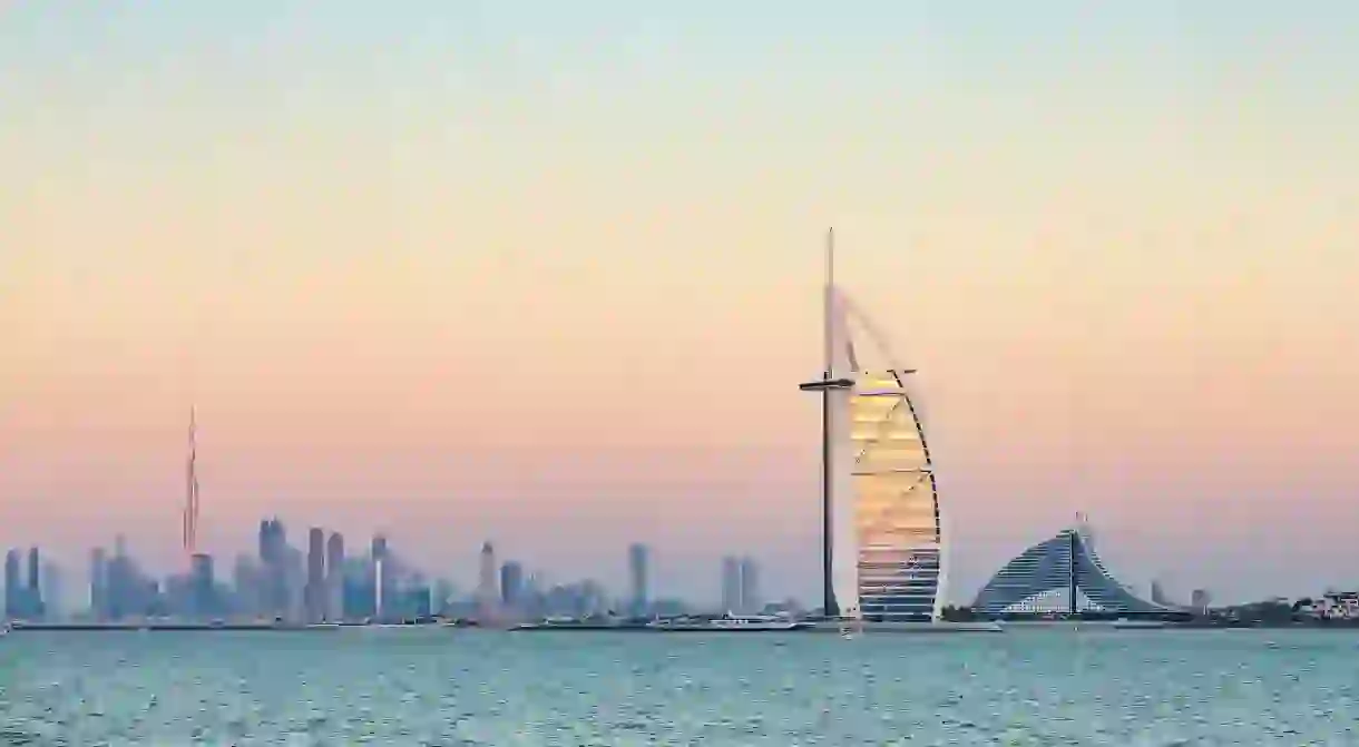 Discover the history of the most iconic hotel in the Middle East and in Dubai, the Burj Al Arab Hotel