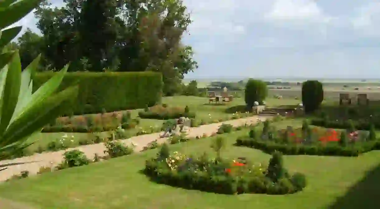 Escape to the country and enjoy beautiful views over Sussex at Saltcote Place Rye