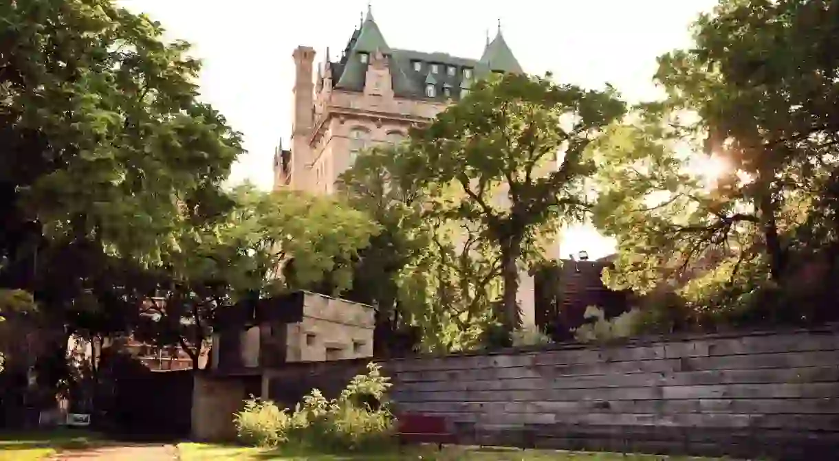 The Fort Garry Hotel, which takes its name from the 1822 trading post next door, is a must for history buffs