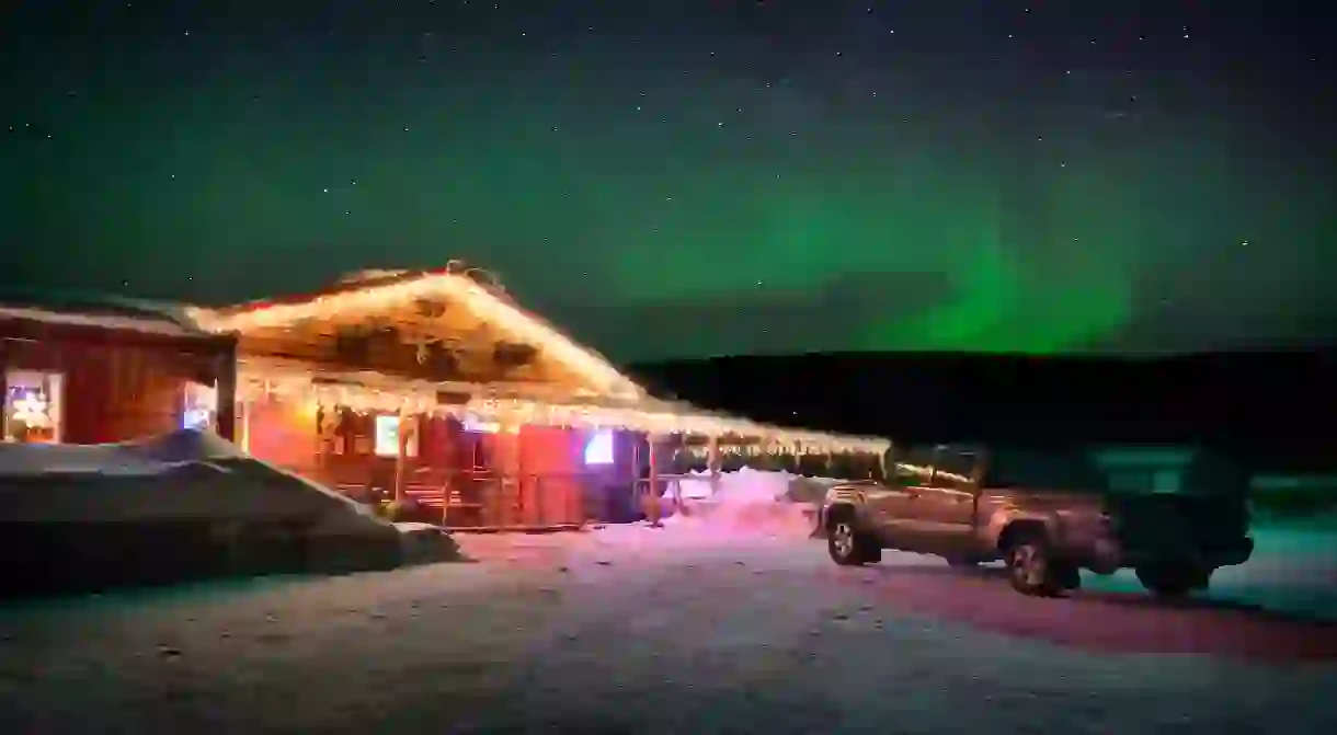 Stay at one of these convenient motels in Alaska – and you might even catch a glimpse of the Northern Lights