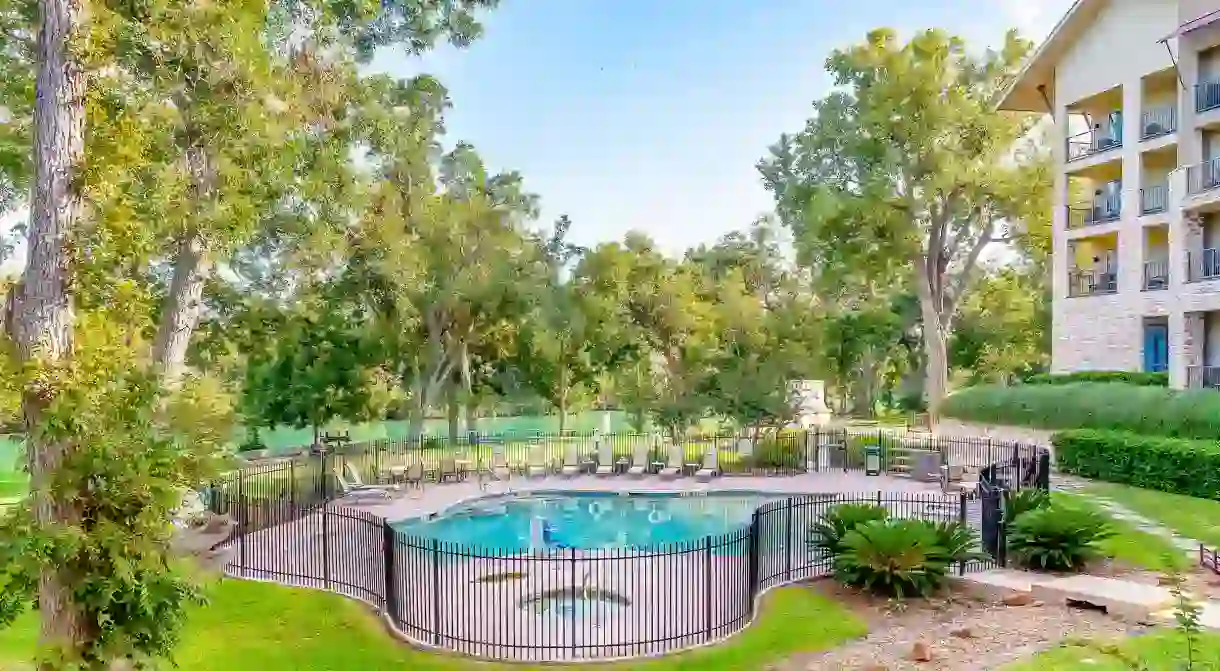 Lush grounds offer a prime spot for relaxation at Courtyard by Marriott New Braunfels River Village