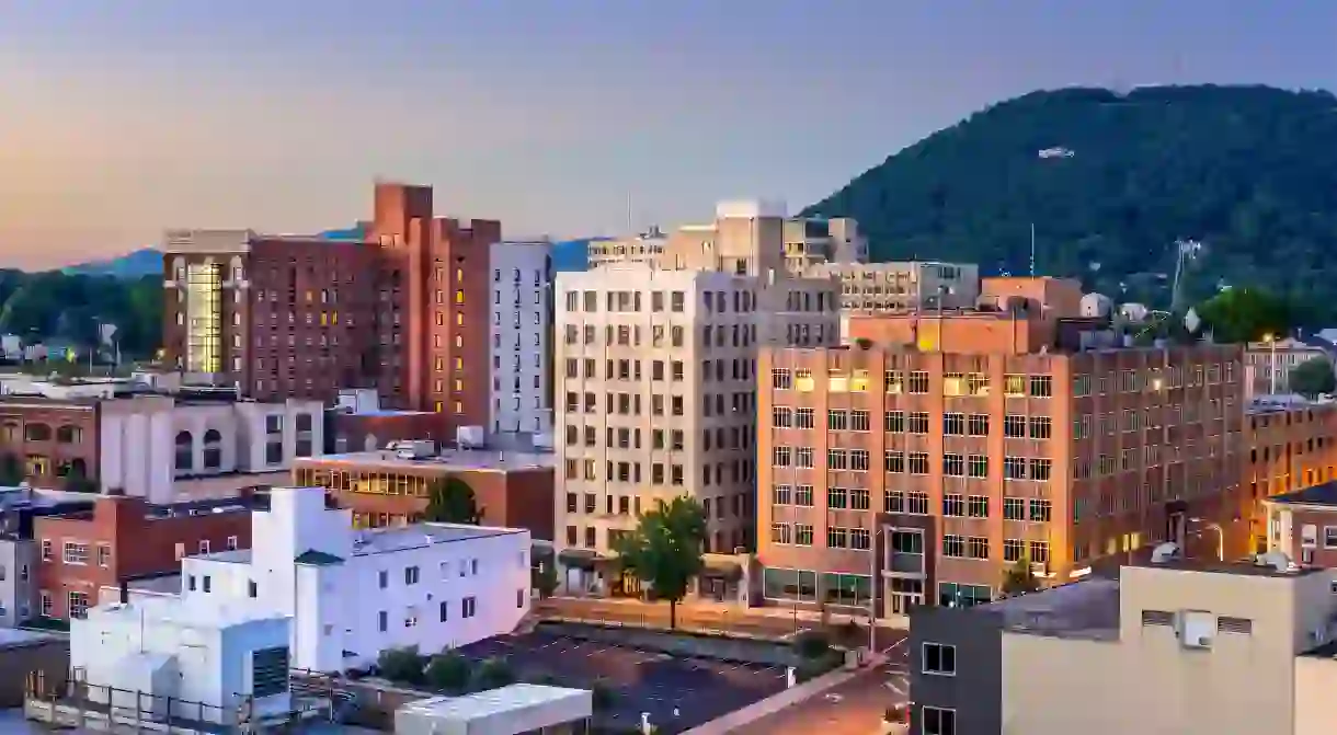 Base yourself in Roanoke and discover the best of the city from a conveniently located hotel