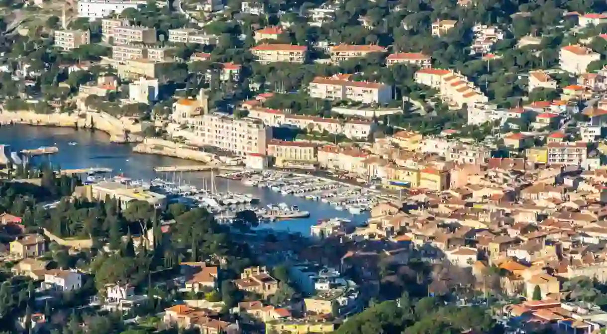 From Cassis to Port-Cros, Hyères and the surrounding coastline is wonderful to experience by boat