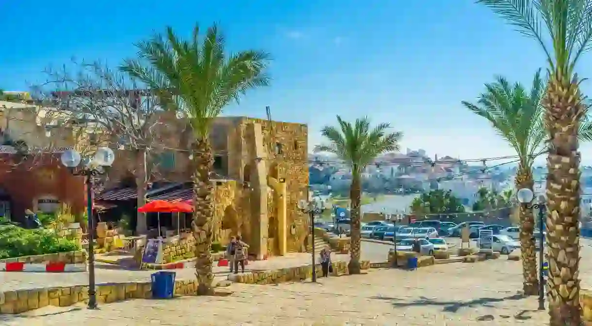 The Segev street is the descent from the upper town, leading to the old port of Jaffa, Tel Aviv