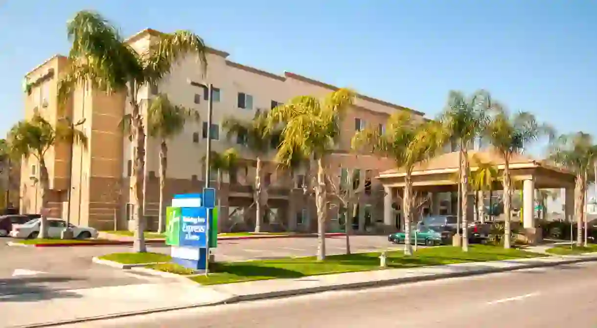 Holiday Inn Express and Suites Bakersfield Central is a great place to recharge