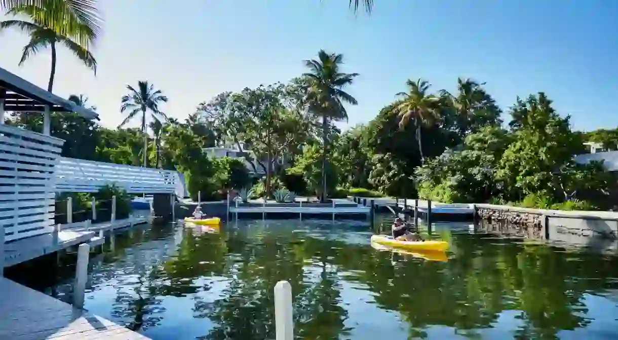 Headed to the stunning landscapes of Islamorada in Florida? Enjoy a stay at the stunning Casa Morada