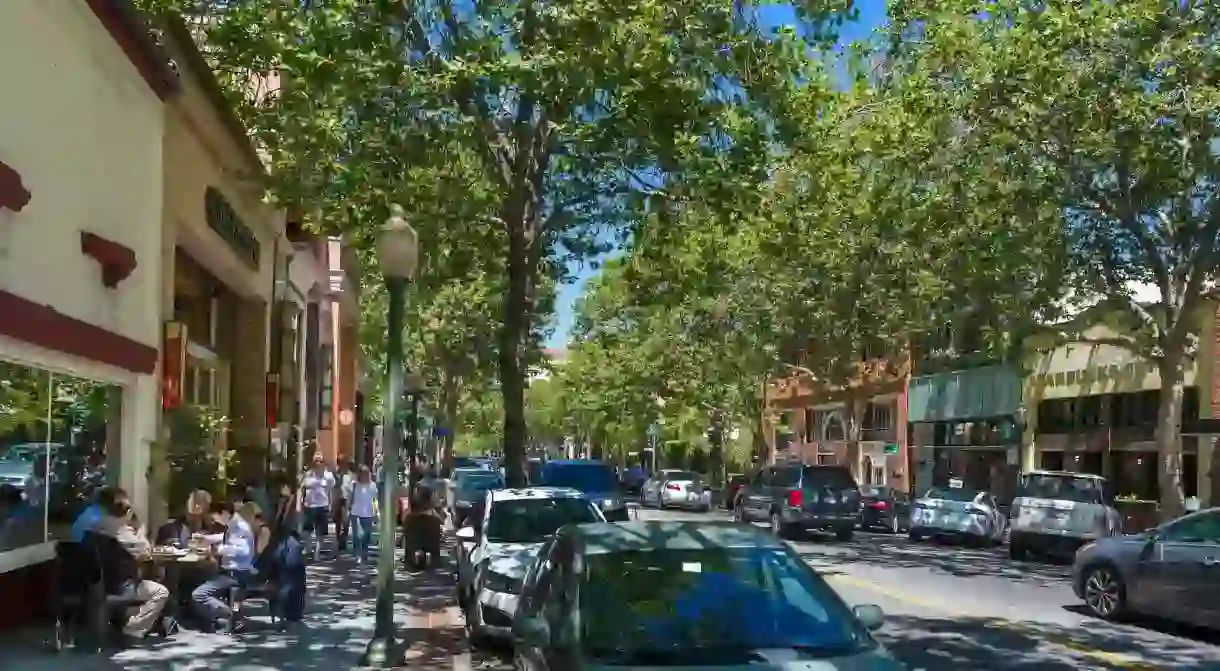 Restaurants and shops on University Avenue in downtown Palo Alto, Santa Clara County, California, USA