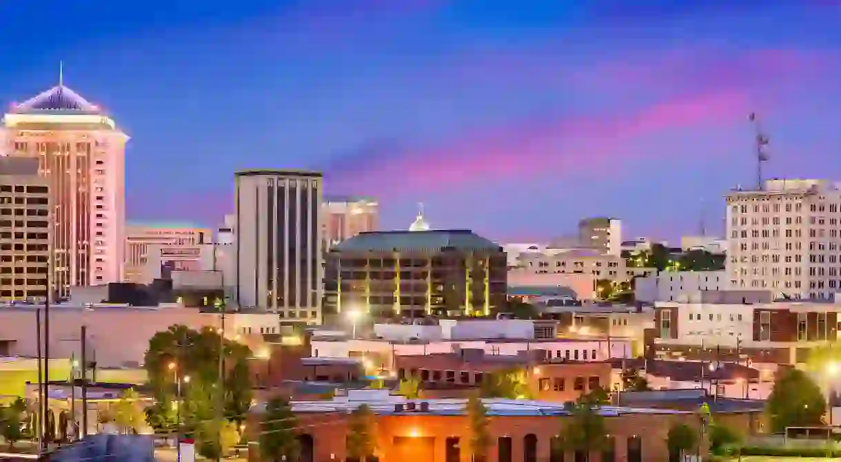 G2YDM4 Montgomery, Alabama, USA downtown skyline at night.