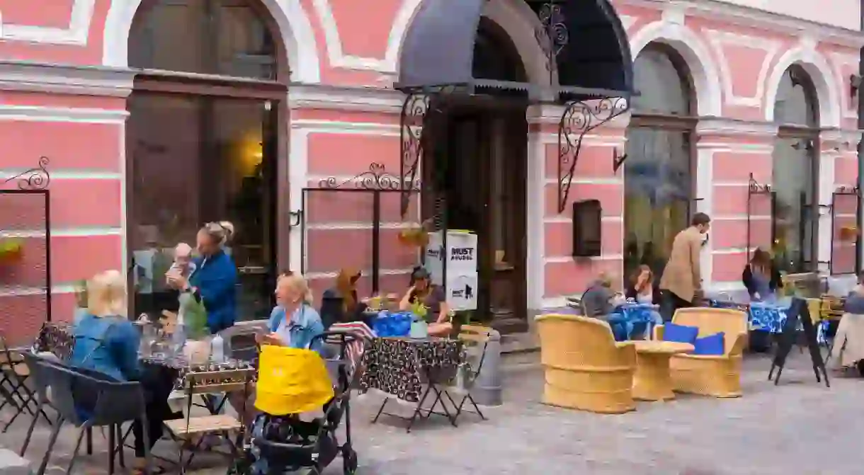 Restaurant Must Puudel, terrace, old town, Tallinn