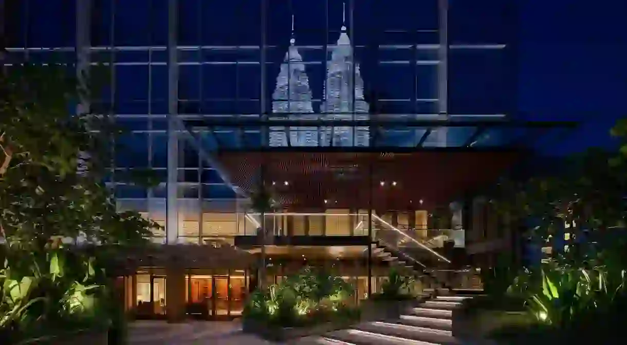 Kuala Lumpur has many beautiful luxury hotels for you to enjoy