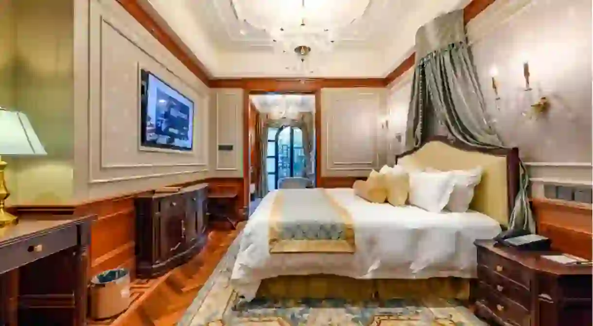 Shanghai Hengshan Moller Villa is a serene choice with a traditional feel