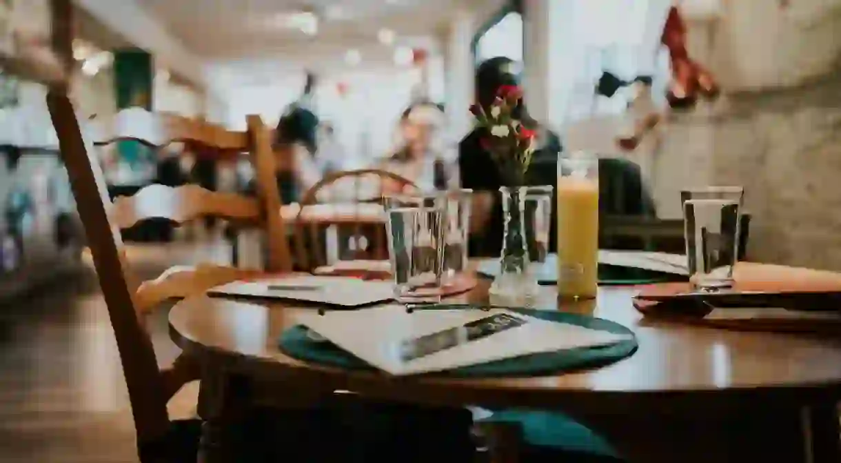 Restaurant scene