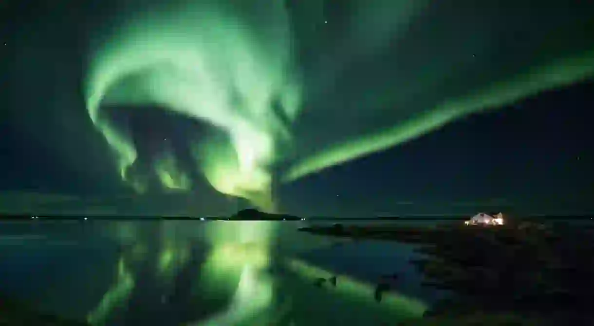 A northern lights adventure in Icelands Mývatn region