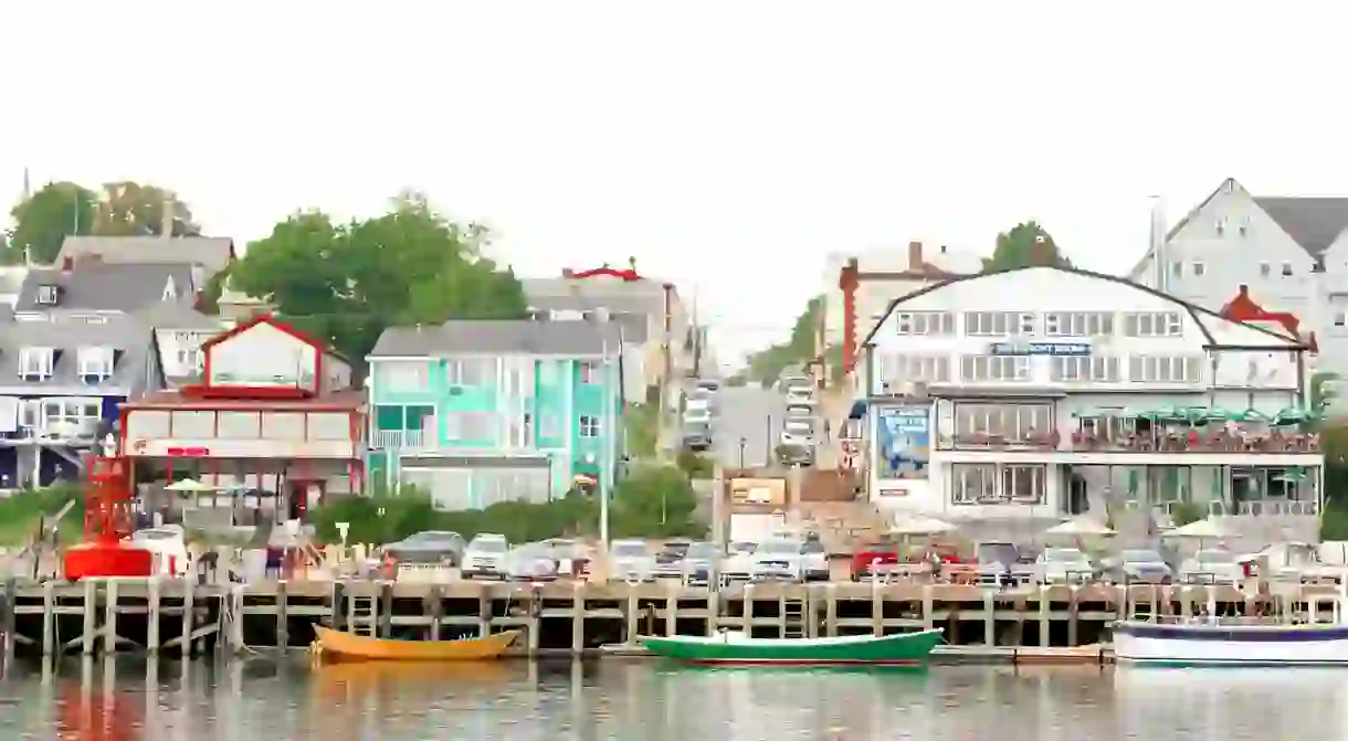 nova scotia tourist towns