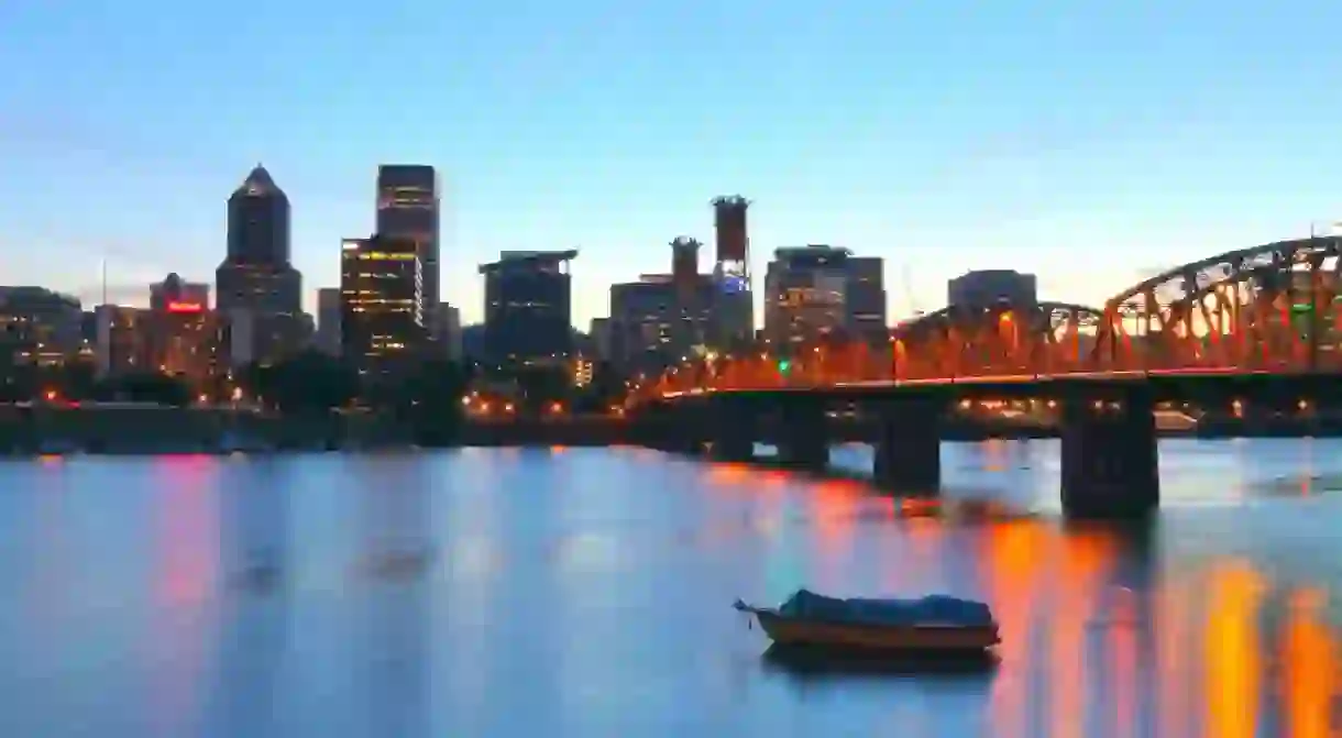 Portland Skyline and Hawthorne Bridge at night, Portland, Oregon, USA